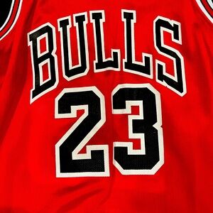 Chicago bulls Jordan jersey